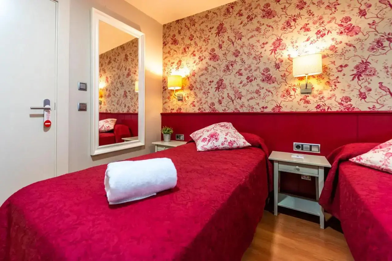 Photo - Hostal Matheu