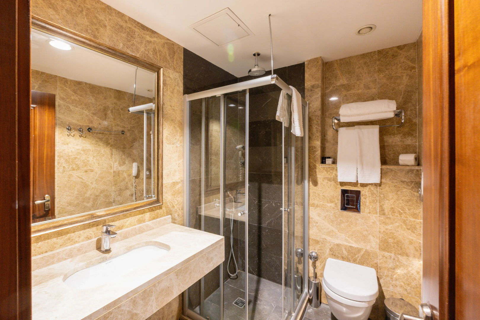Foto - Crestium Taksim Prive & Spa