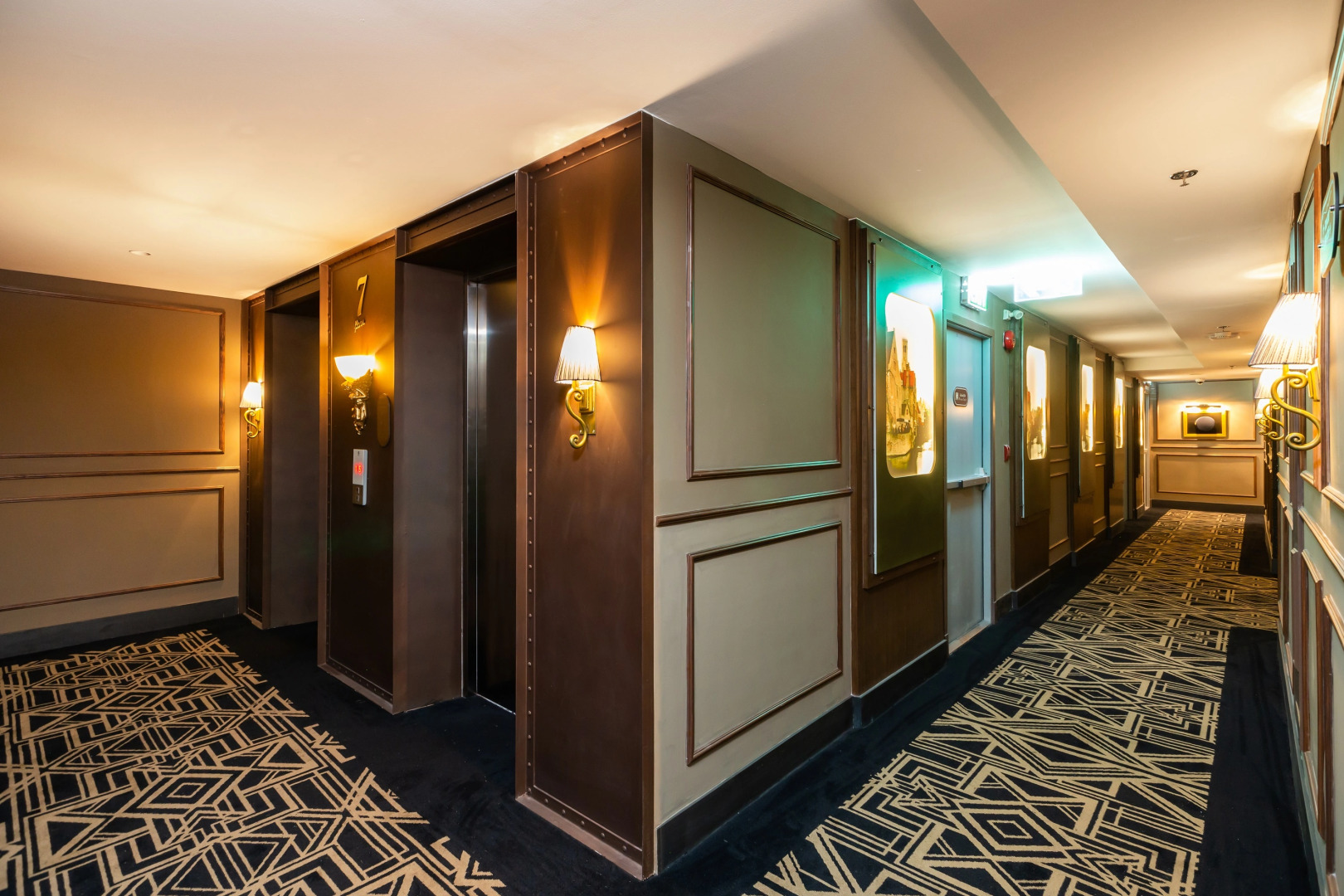 Foto - The Coach Hotel Sukhumvit - Asok BTS Bangkok