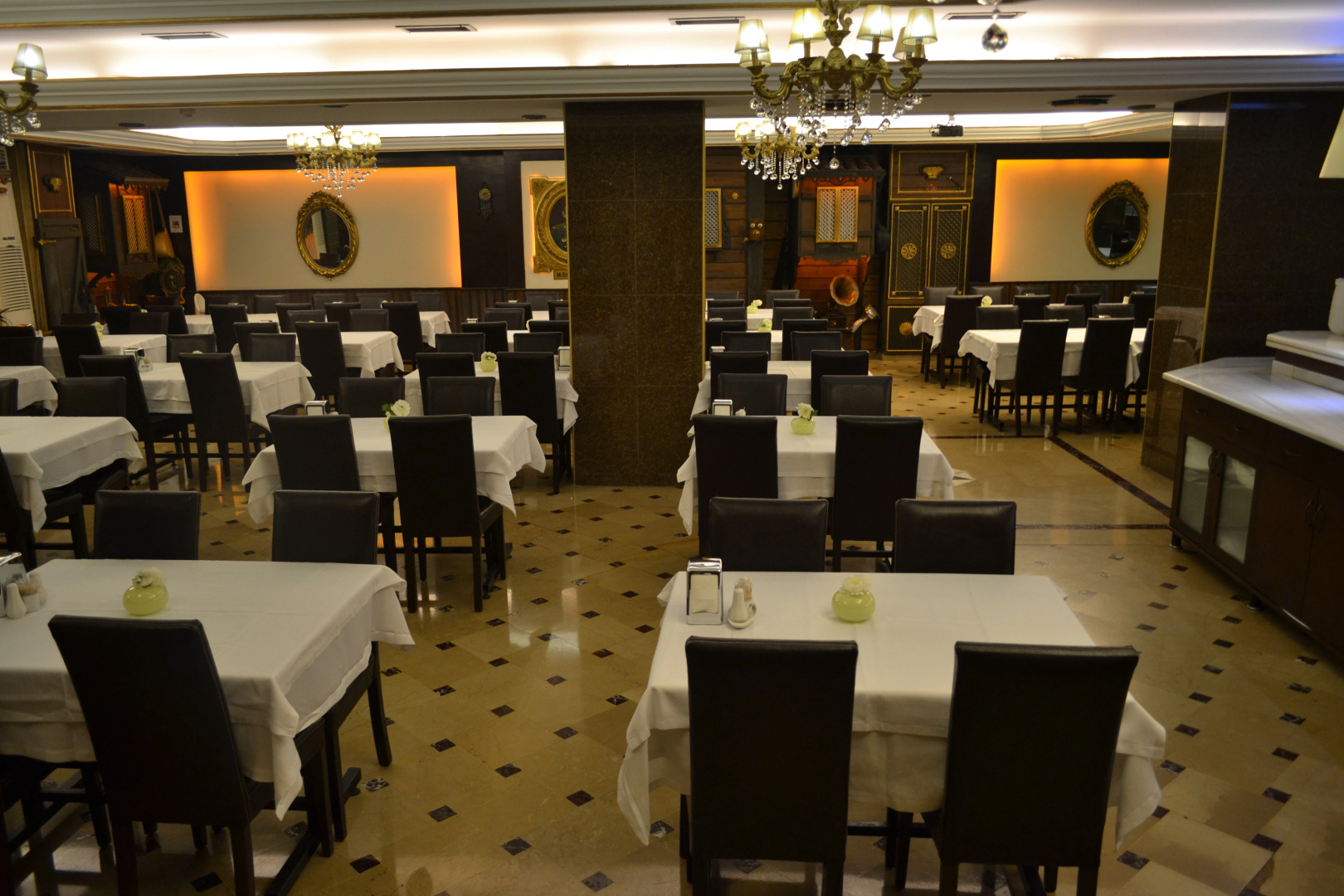 Photo - Grand Ant Hotel