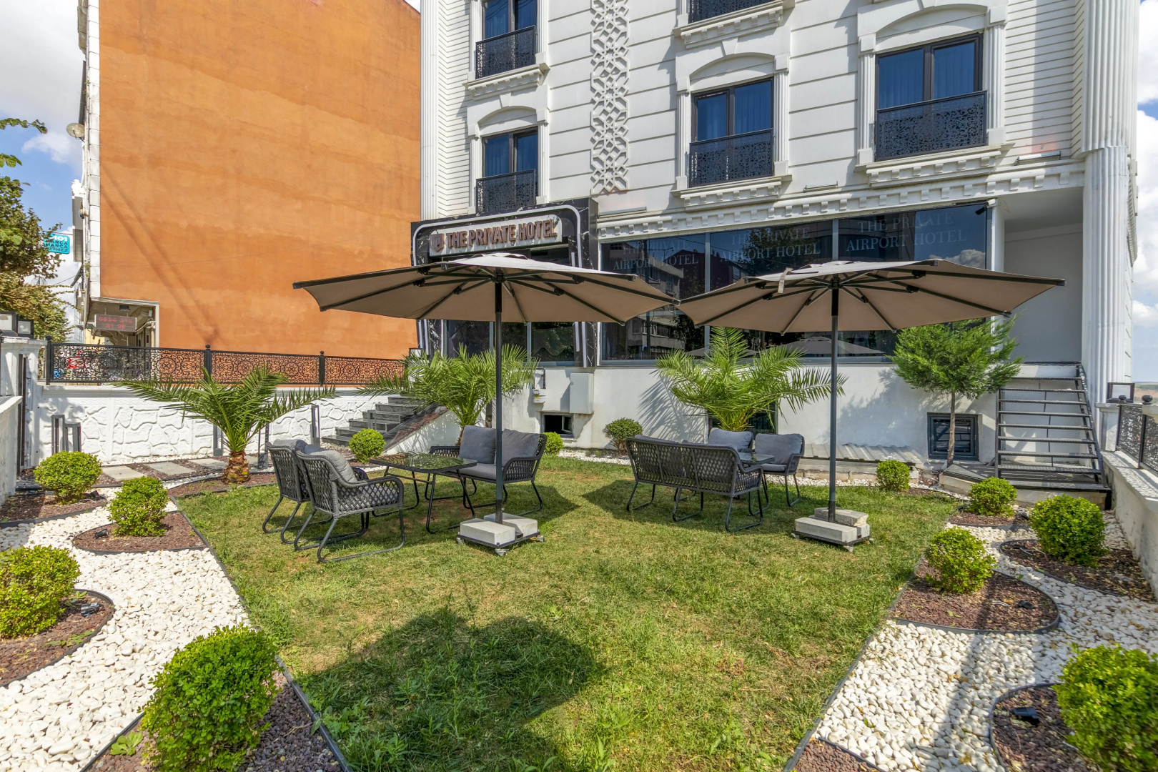 Photo - The Private Airport Hotel