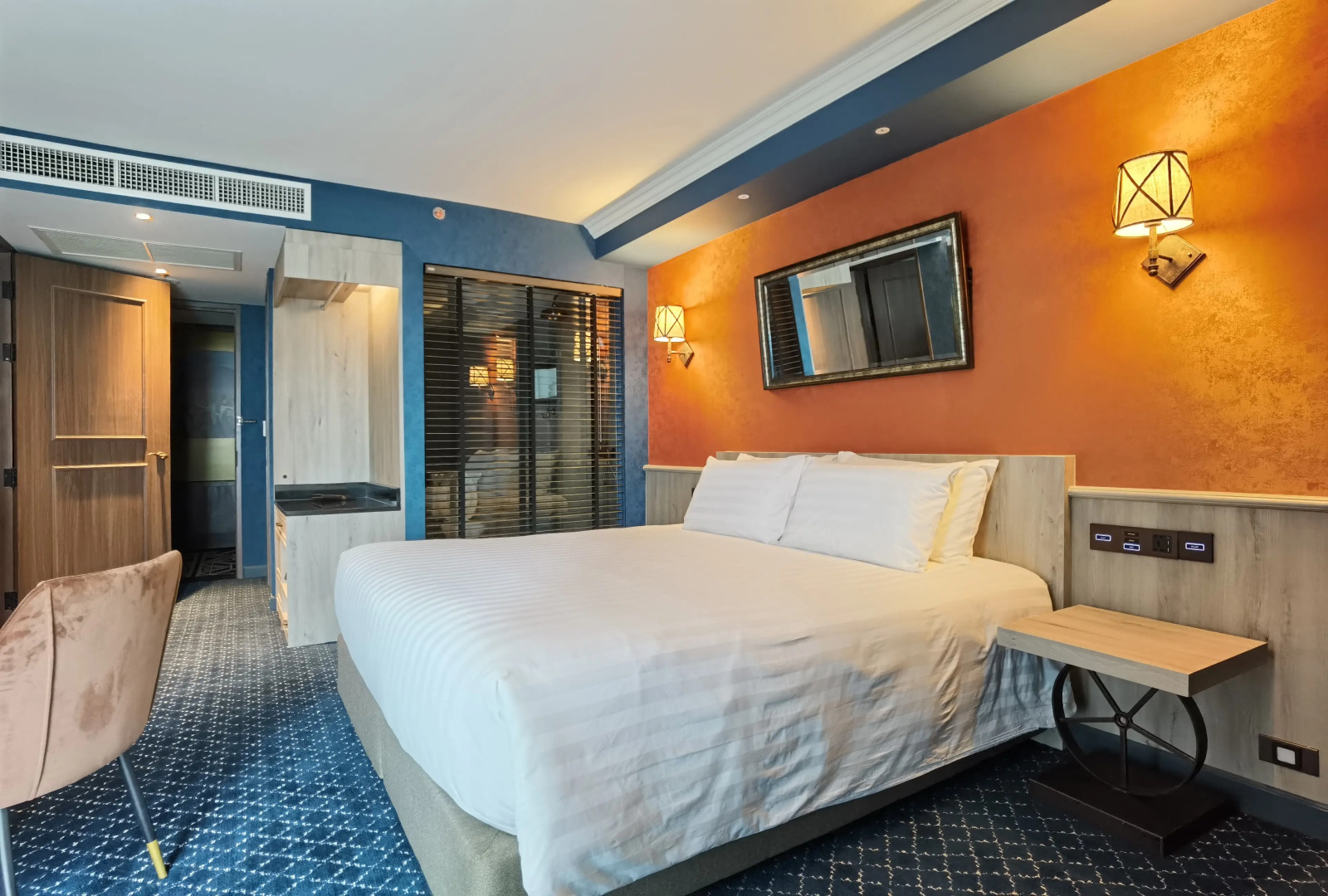 Foto - The Coach Hotel Sukhumvit - Asok BTS Bangkok