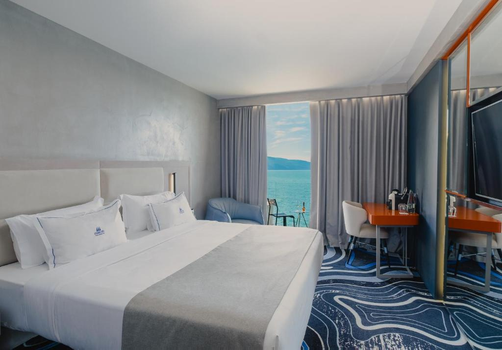 Photo - Maritim Marina Bay Resort & Casino