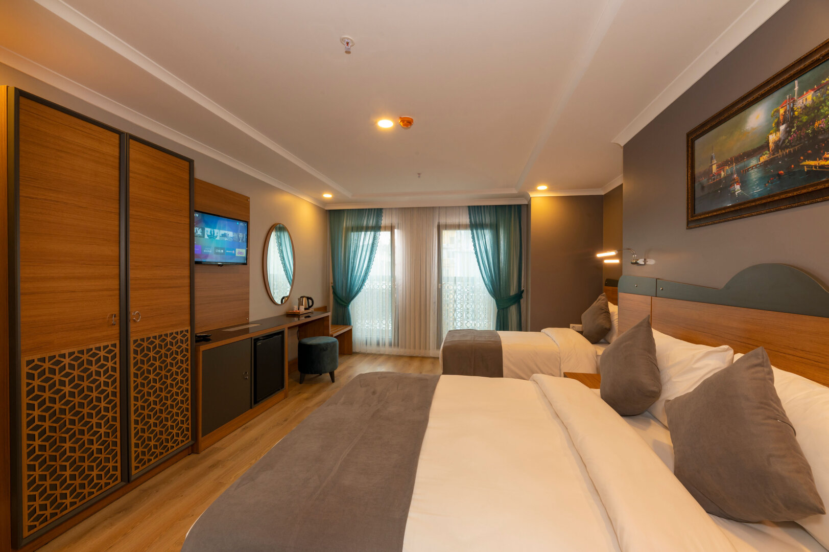 Photo - New Emin Hotel