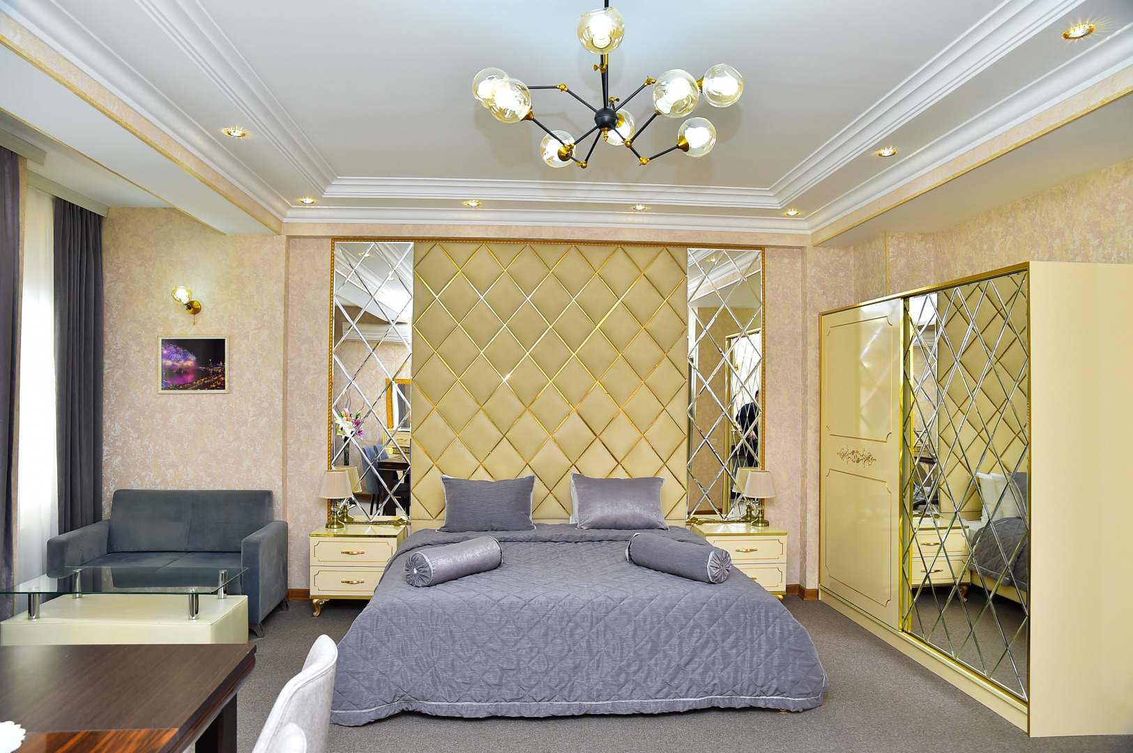 Photo - Karat Inn Boutique Hotel