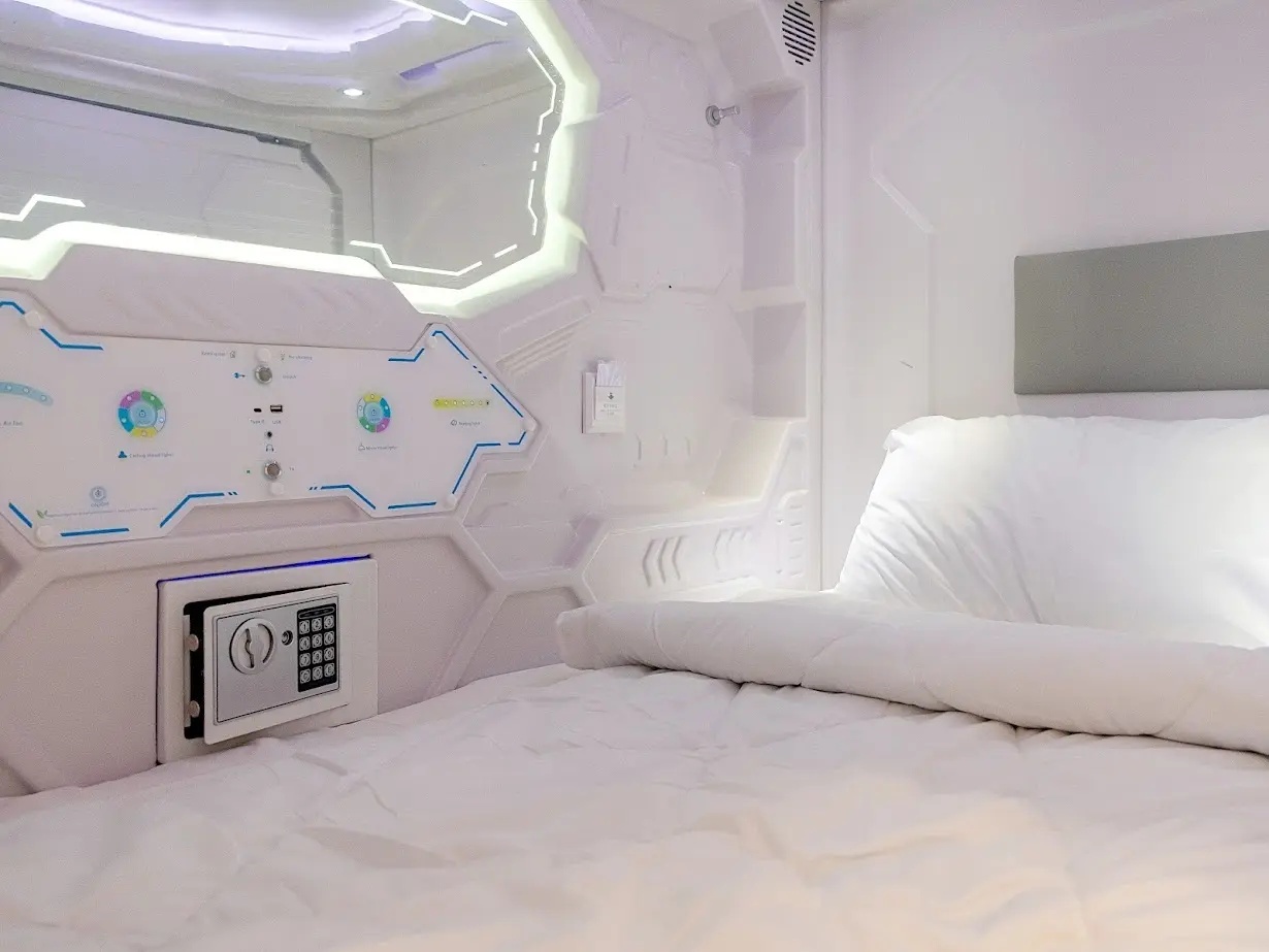 Foto - Capsule Hotel Happy lounge