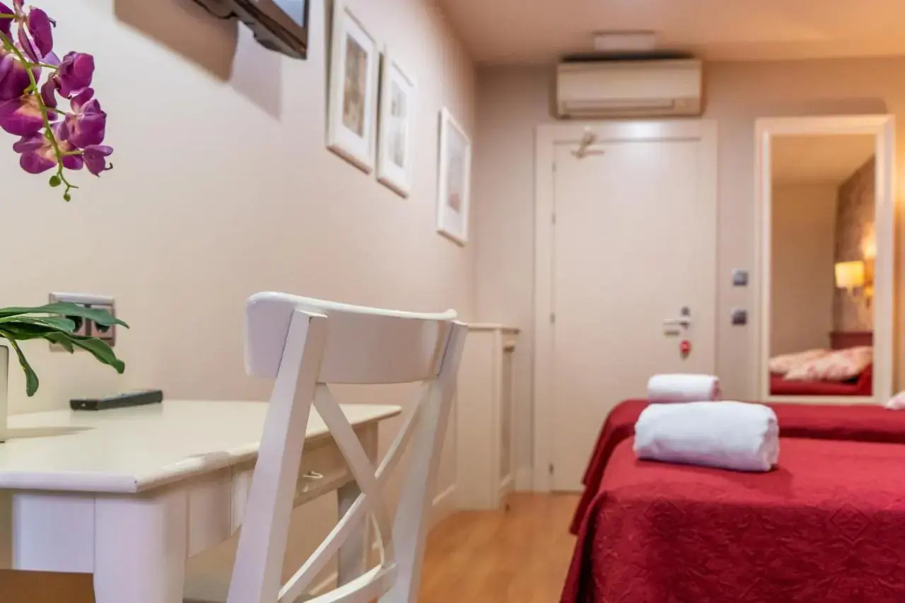 Photo - Hostal Matheu