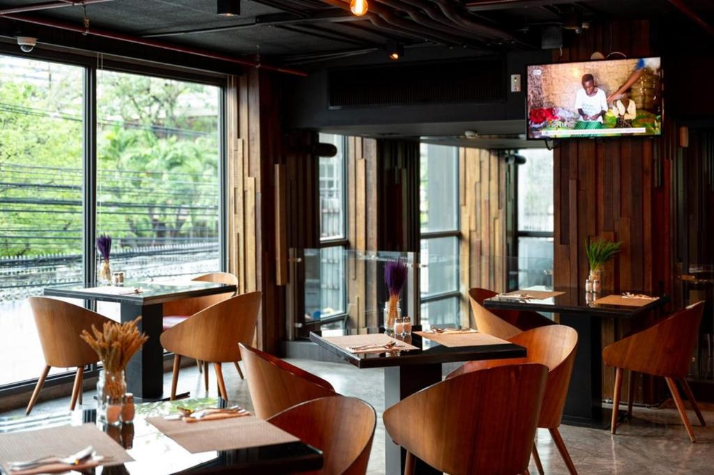 Photo - RakYim Siam - Sukhumvit 15