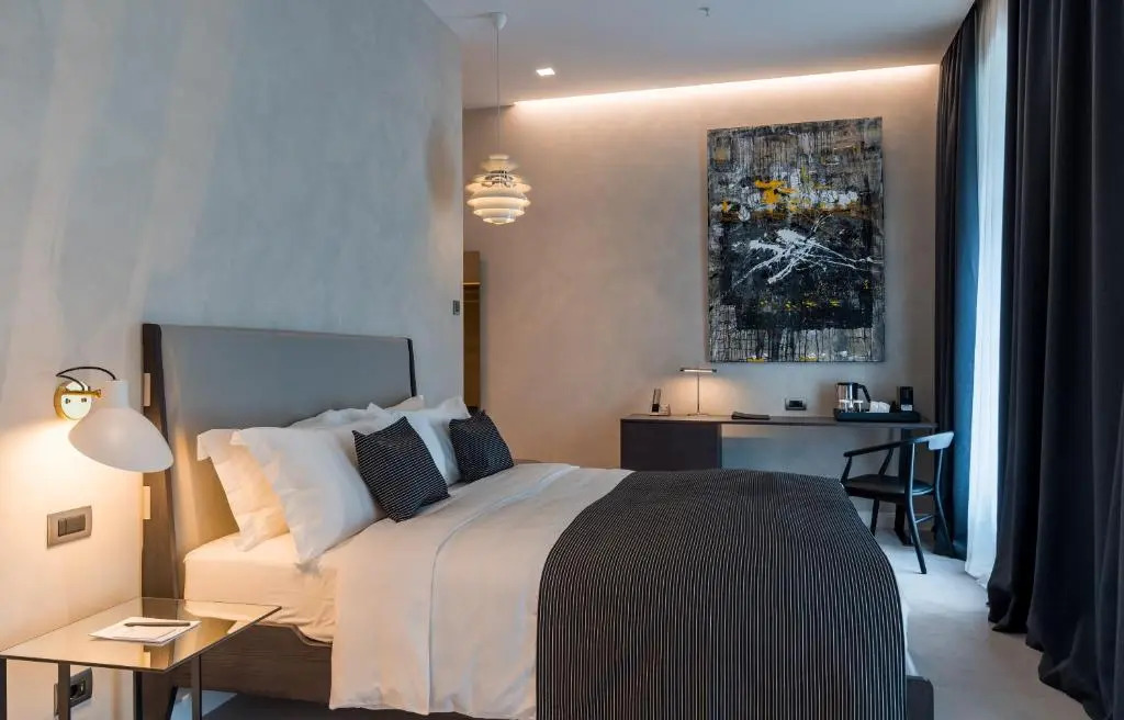 Photo - Monograph Freedom Square