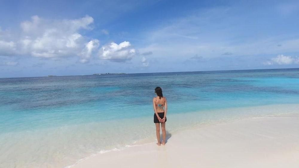 Photo - Dhangethi Inn