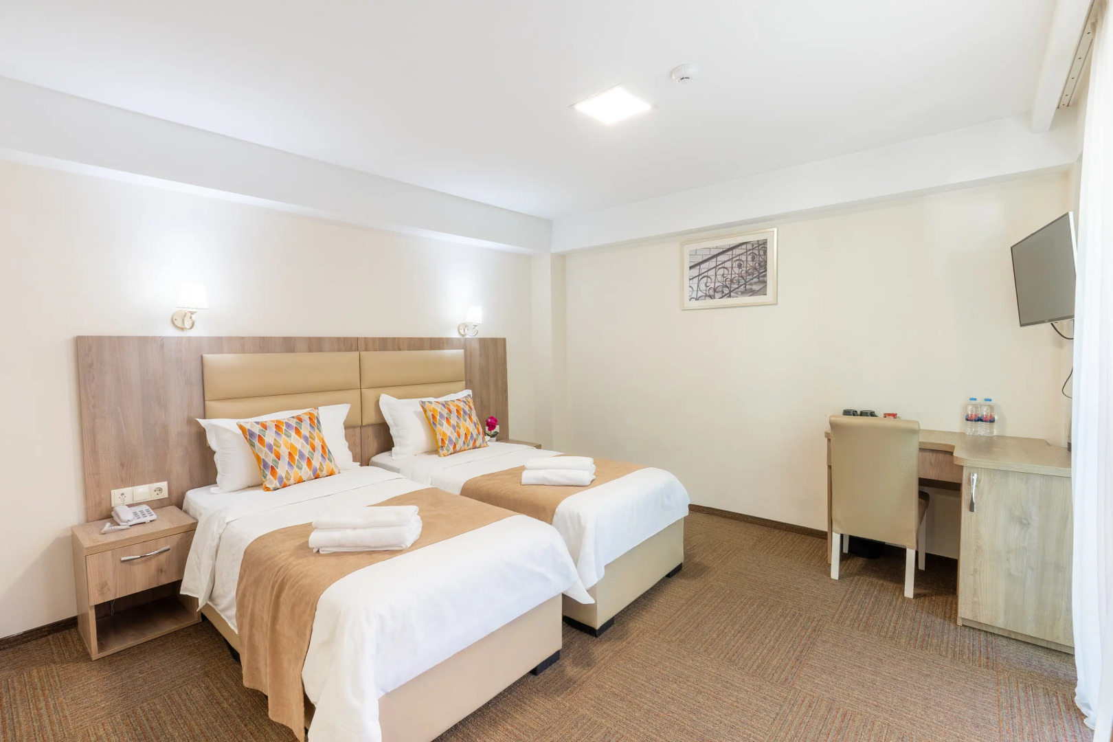 Foto - Hotel Somi Inn