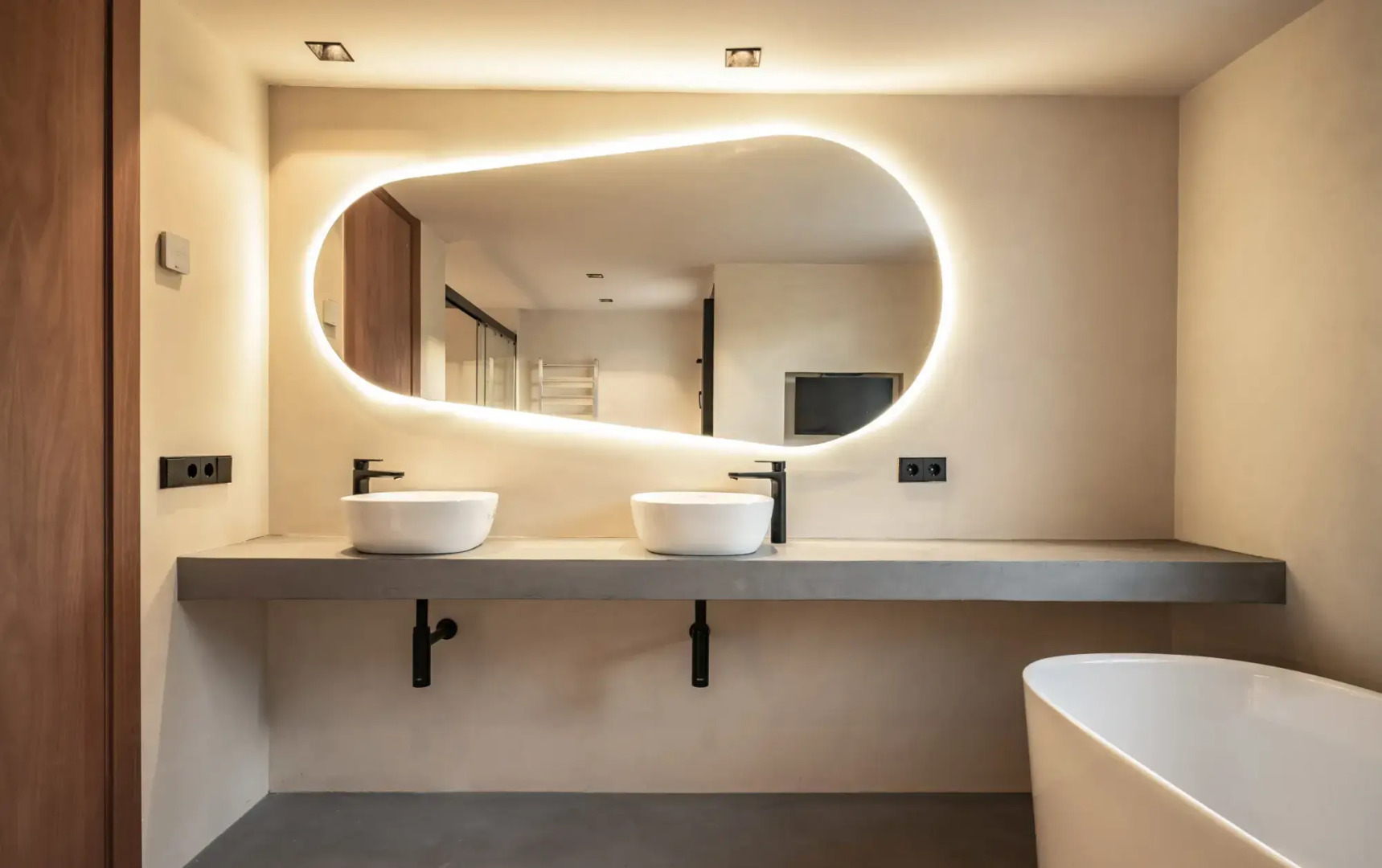 Foto - All About Santa Ana Villa