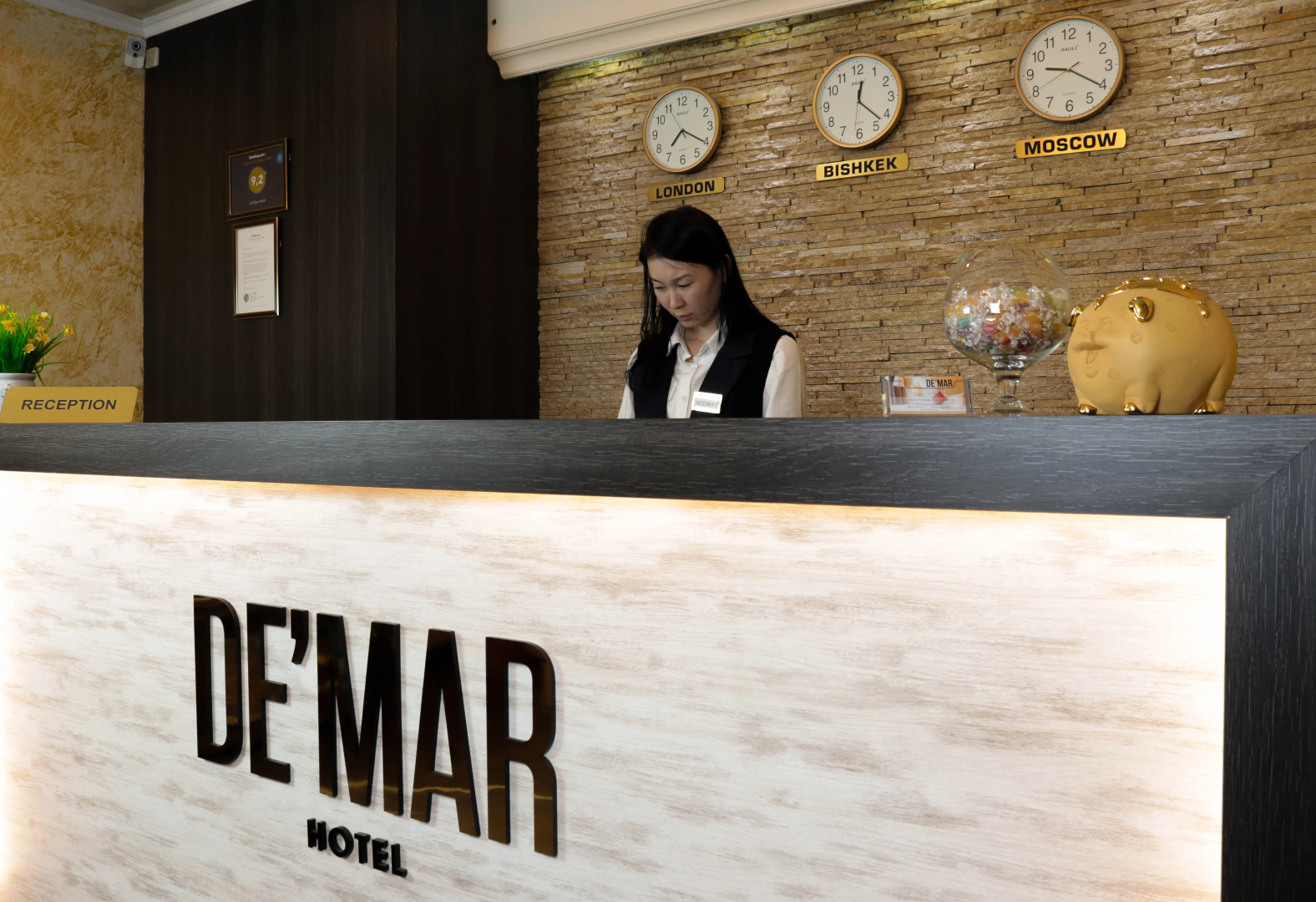 Photo - De'Mar Hotel