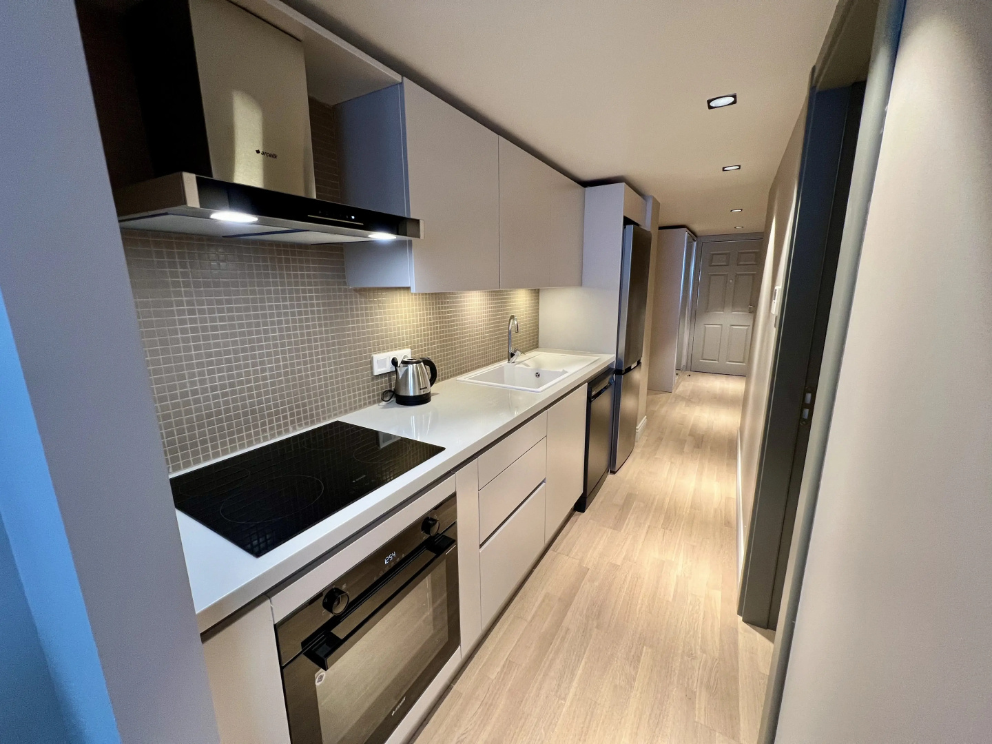 Photo - Weingart Suites Hotel