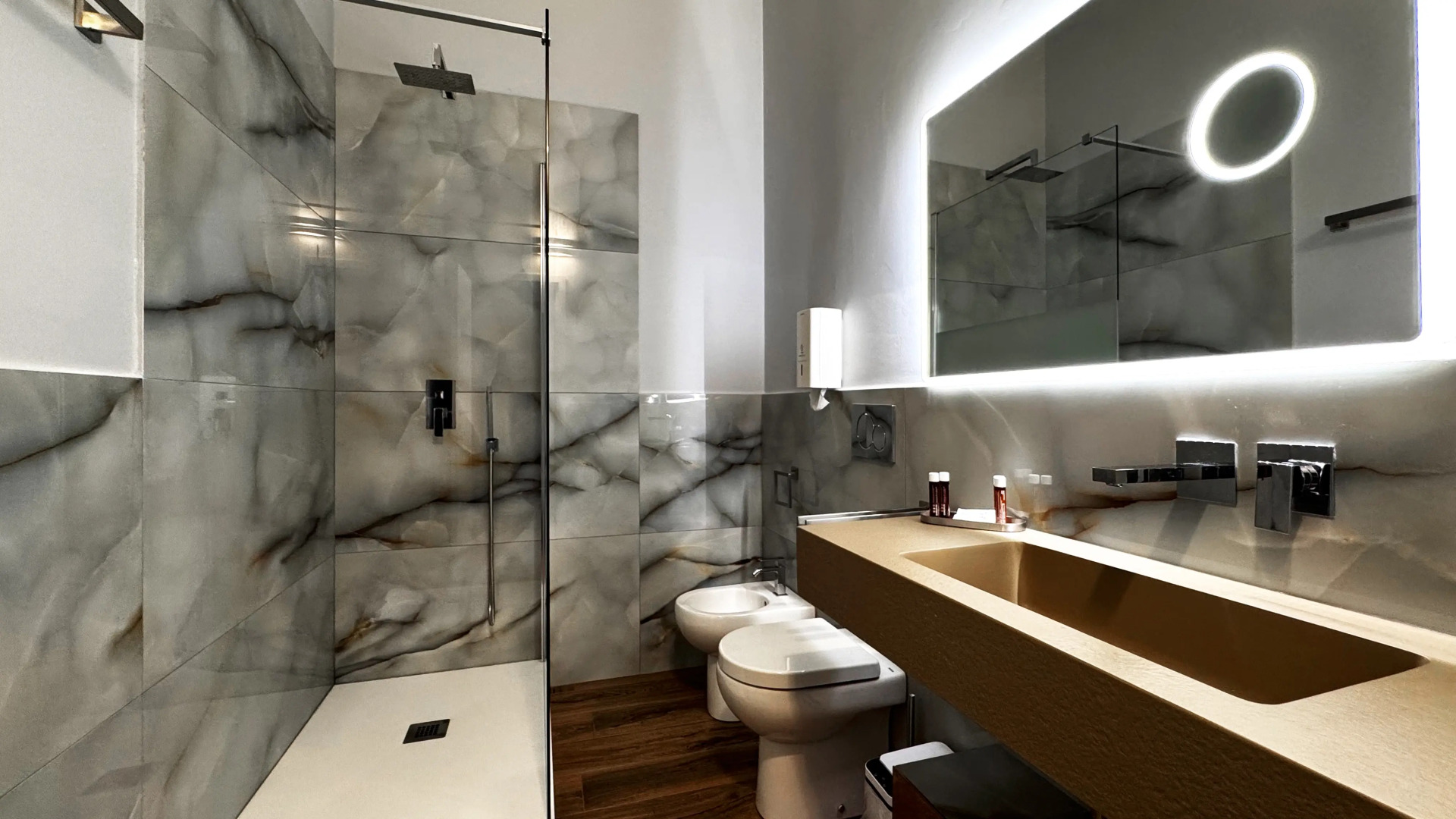 Foto - Bed and Chic art rooms