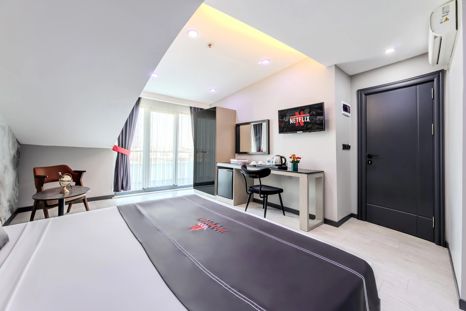 Photo - Intercity Airport Hotel