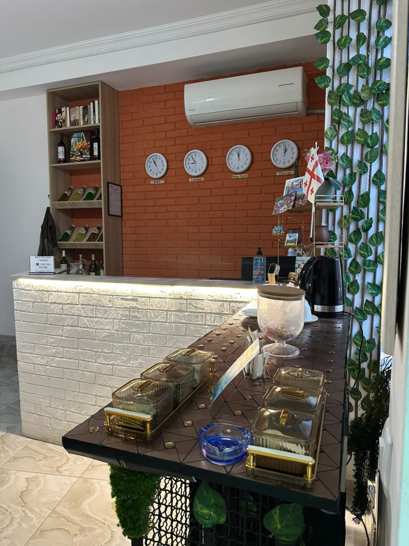 Foto - Tbil Inn Hotel