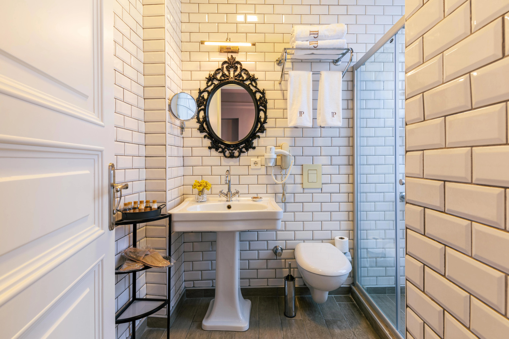 Photo - Petros Hotel