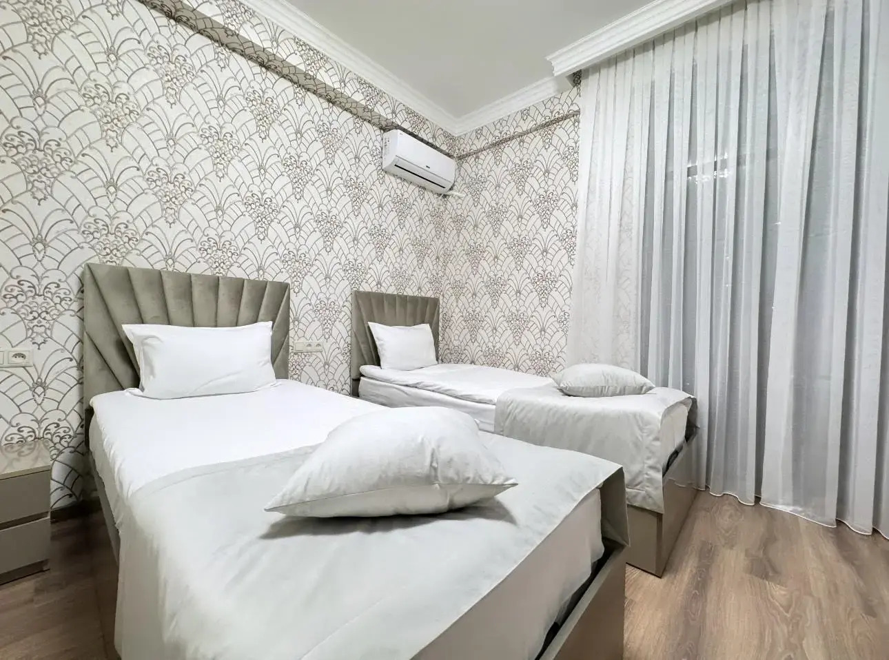 Photo - Armenia Hotel