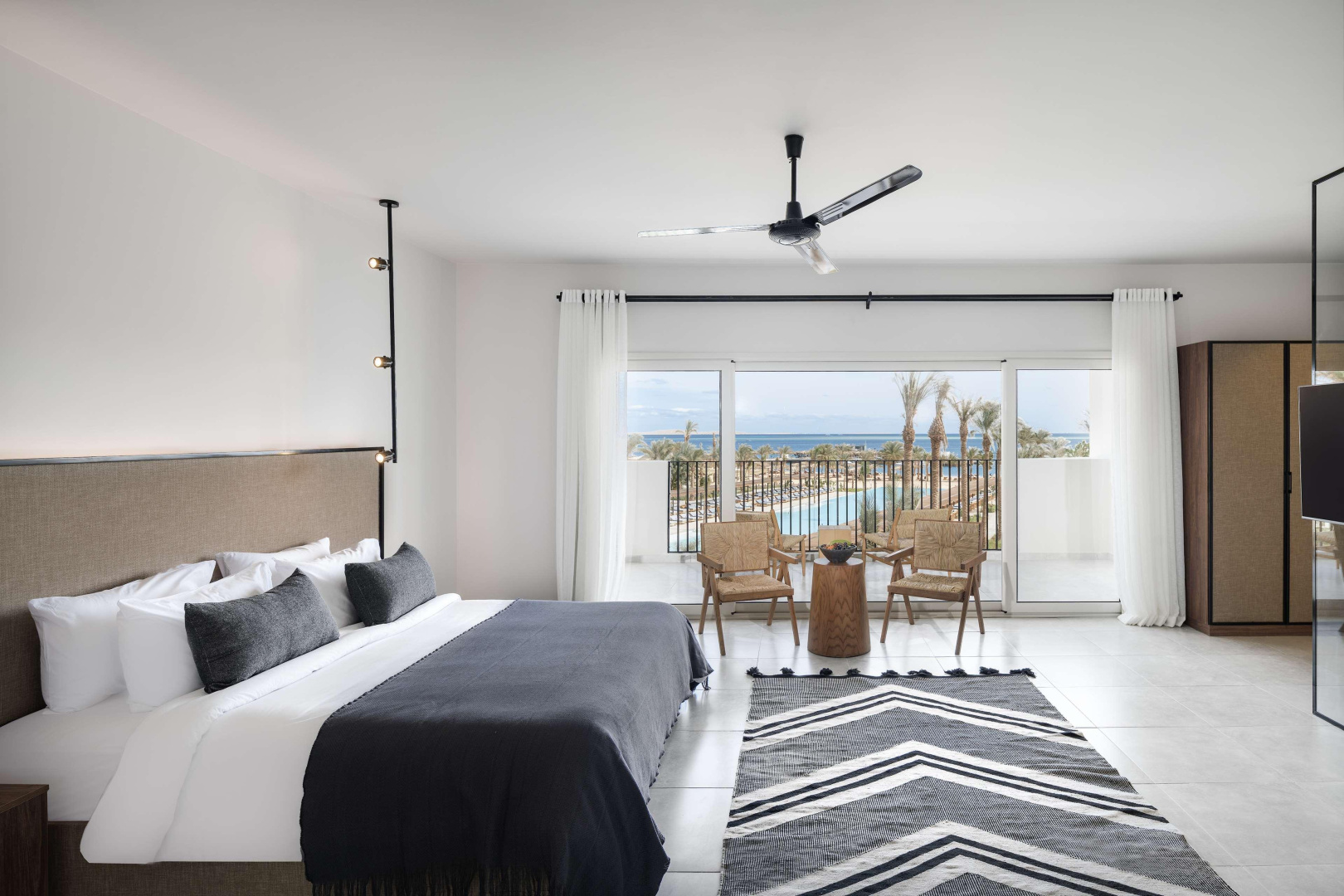 Photo - Serry Beach Resort