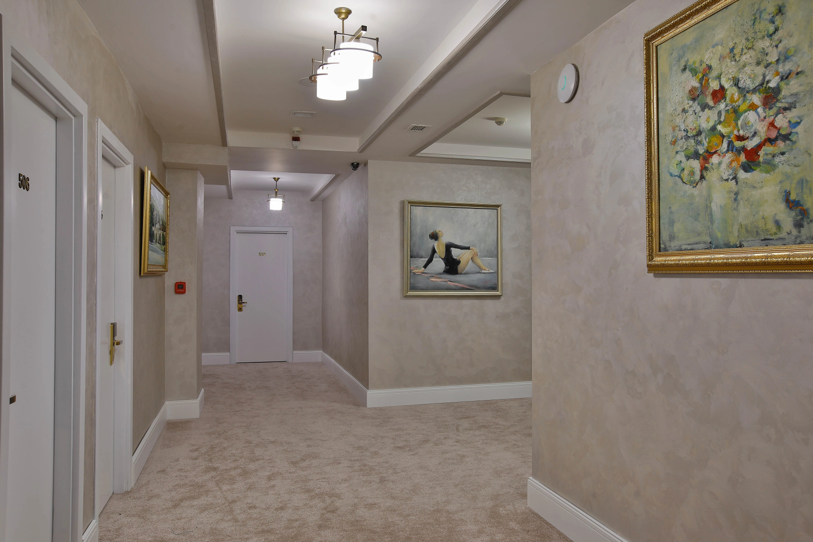 Photo - Ganjali Plaza Hotel