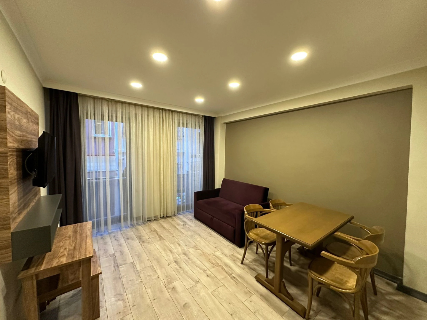 Photo - Corner Suite