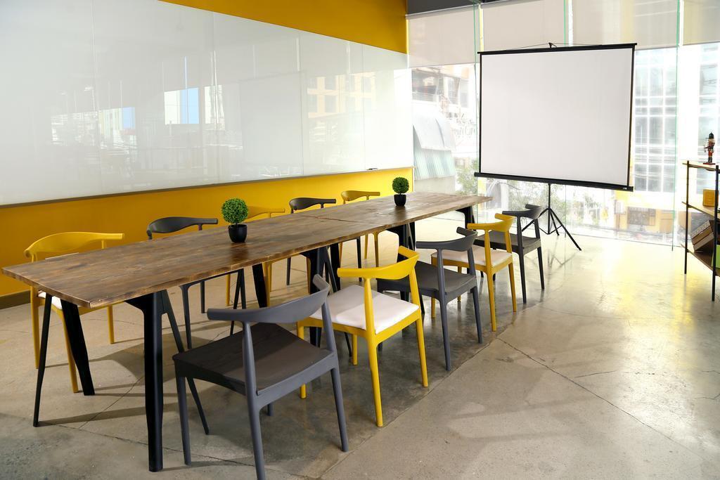 Foto - Lub d Manila Makati - Central Makati, Near Nightlife