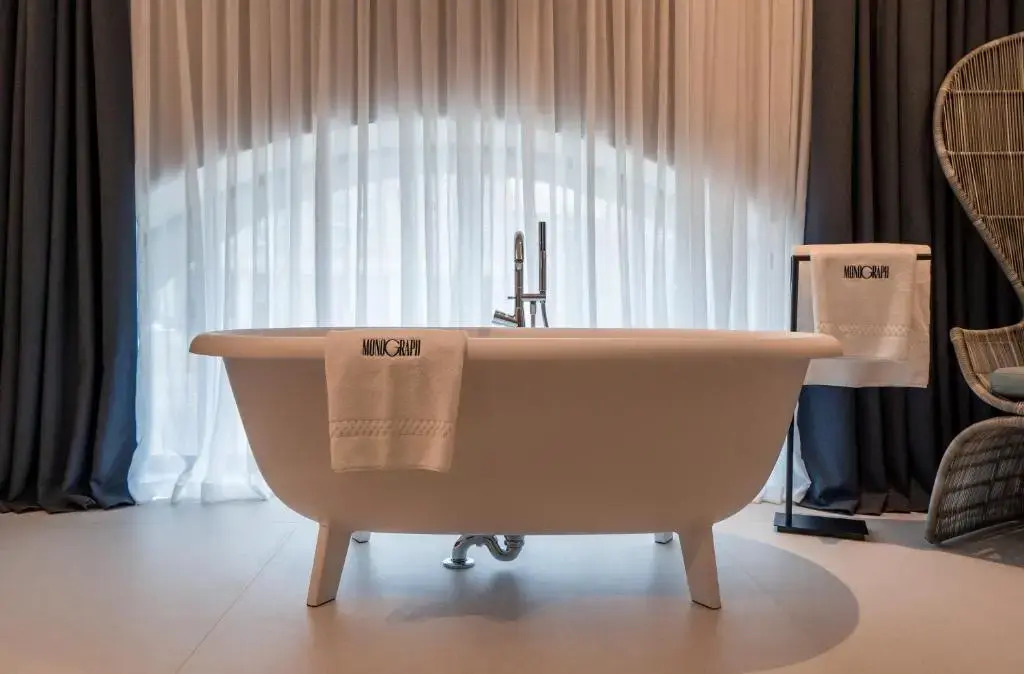 Photo - Monograph Freedom Square