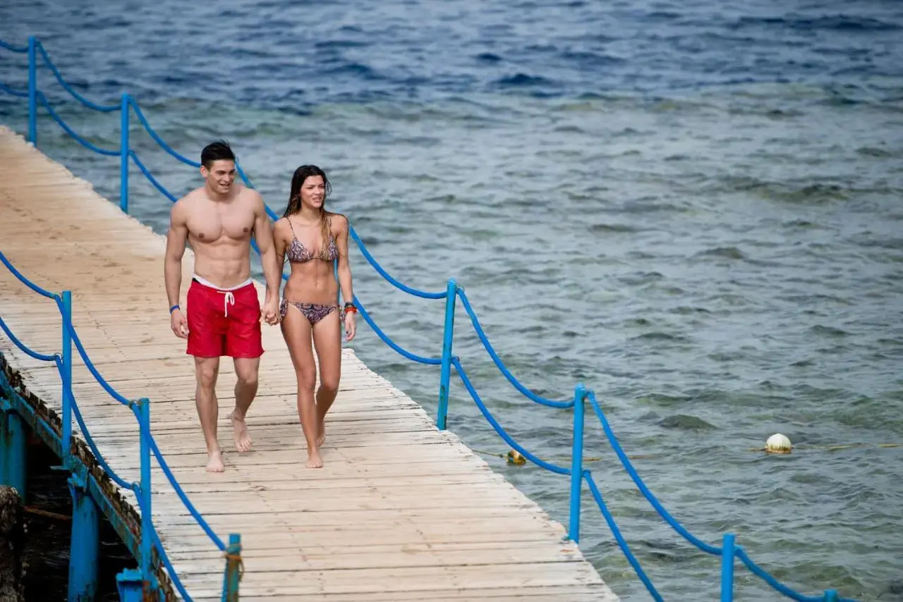 Photo - Amphoras Aqua Adults Friendly