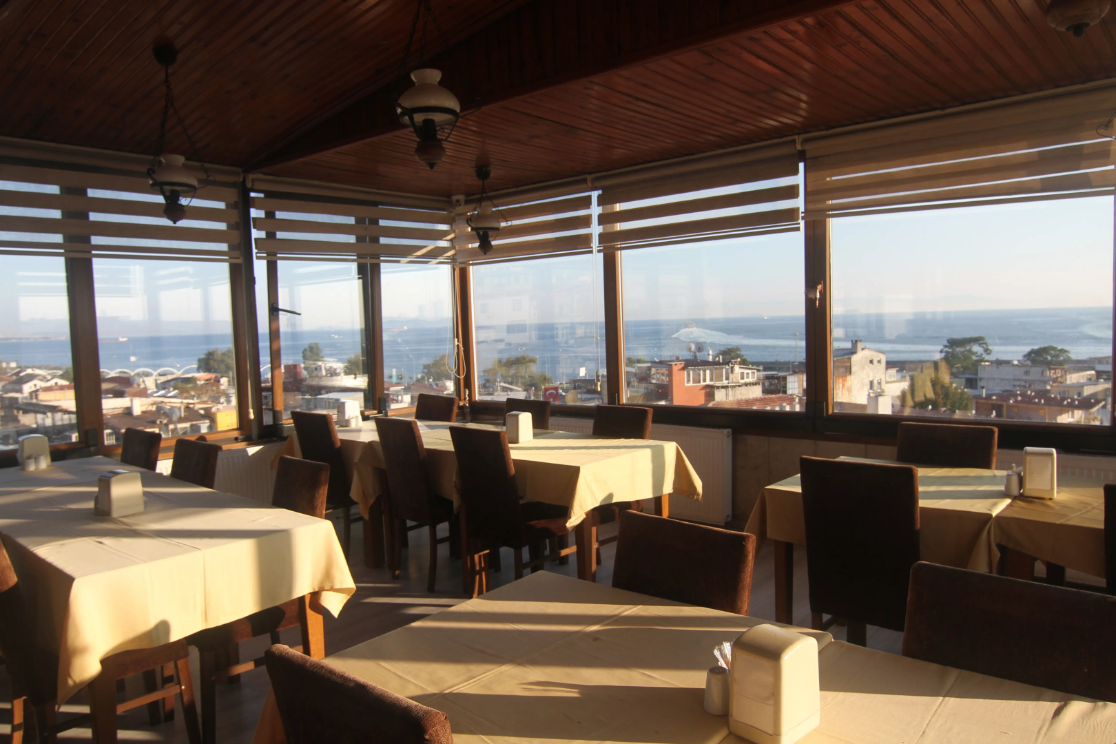 Photo - Grand Liza Hotel