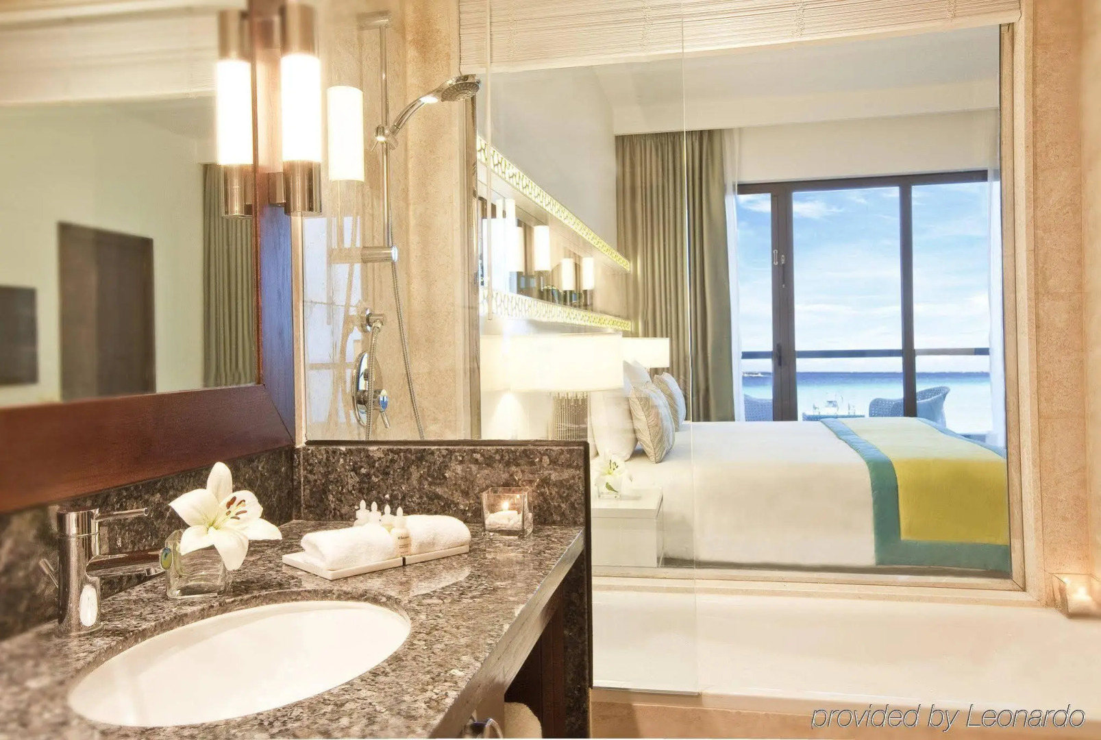 Foto - JA Ocean View Hotel, Jumeirah Beach Dubai