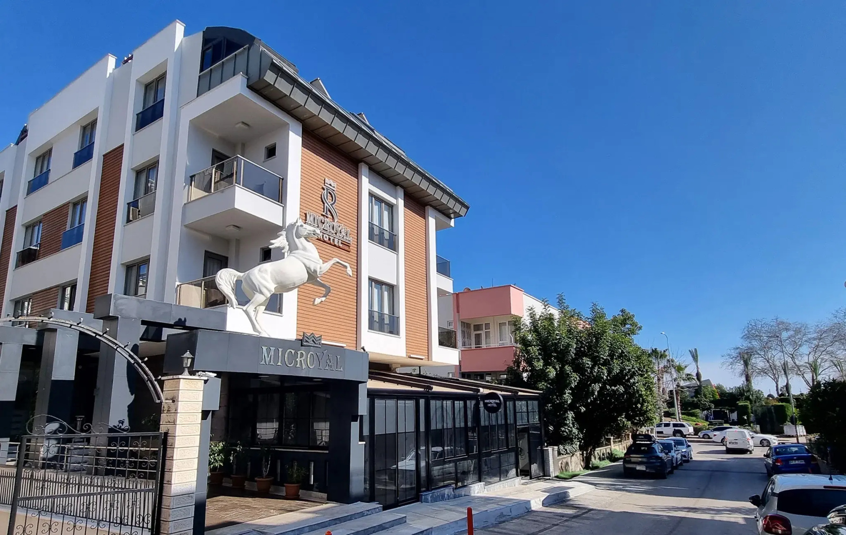 Photo - Microyal Hotel
