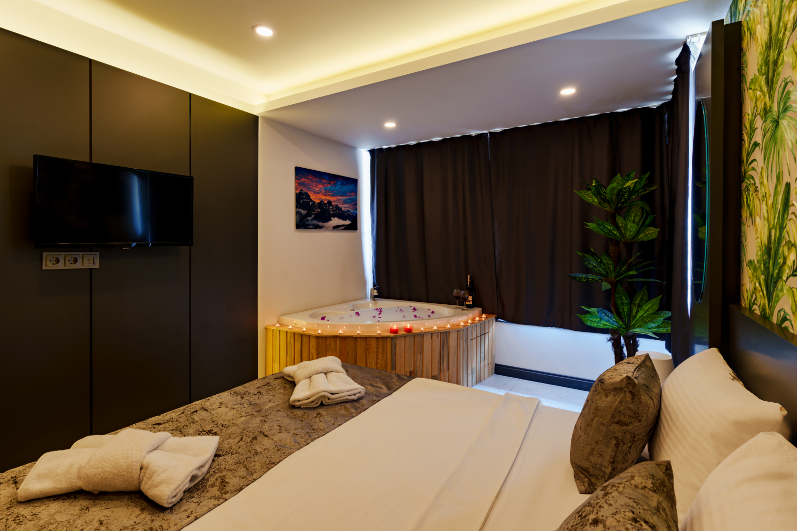 Photo - Mrt Suites Lara