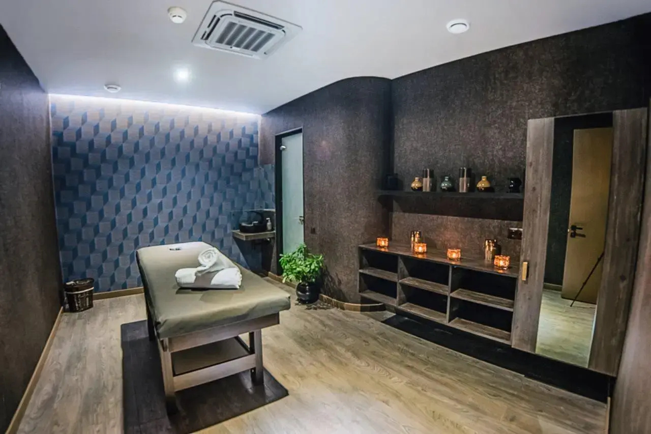 Photo - Meta Business Hotel