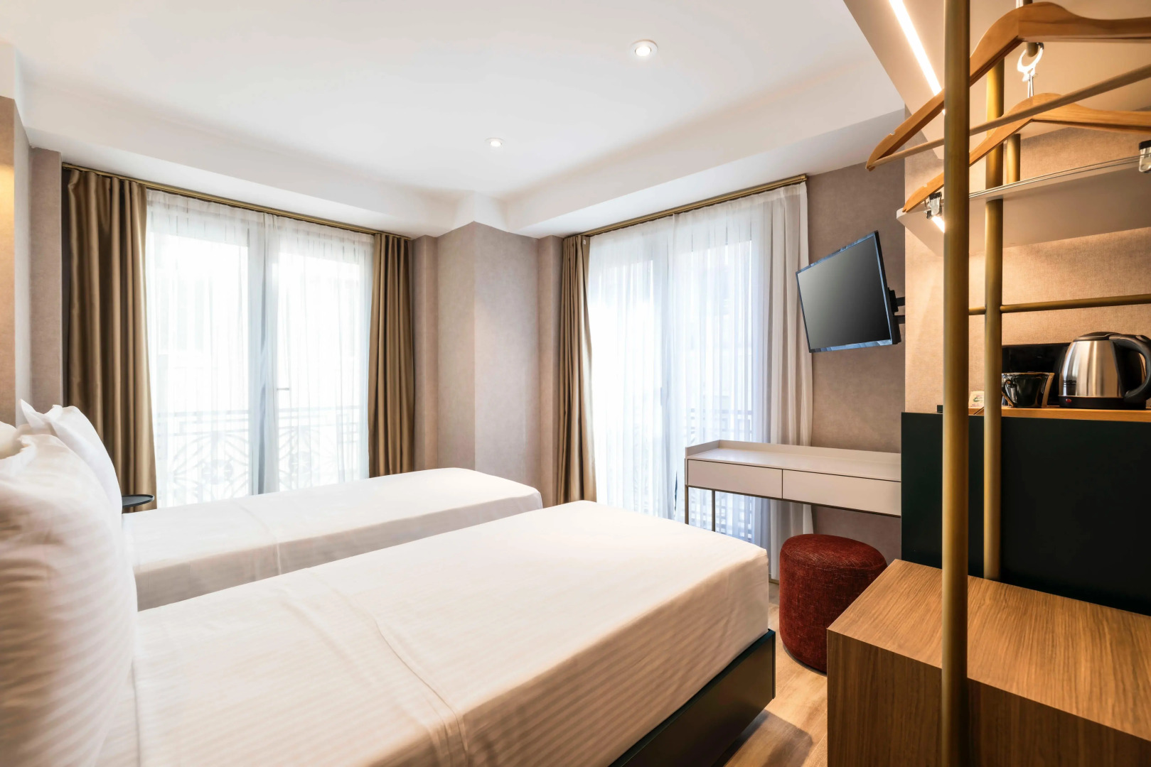 Photo - Emilion Hotel