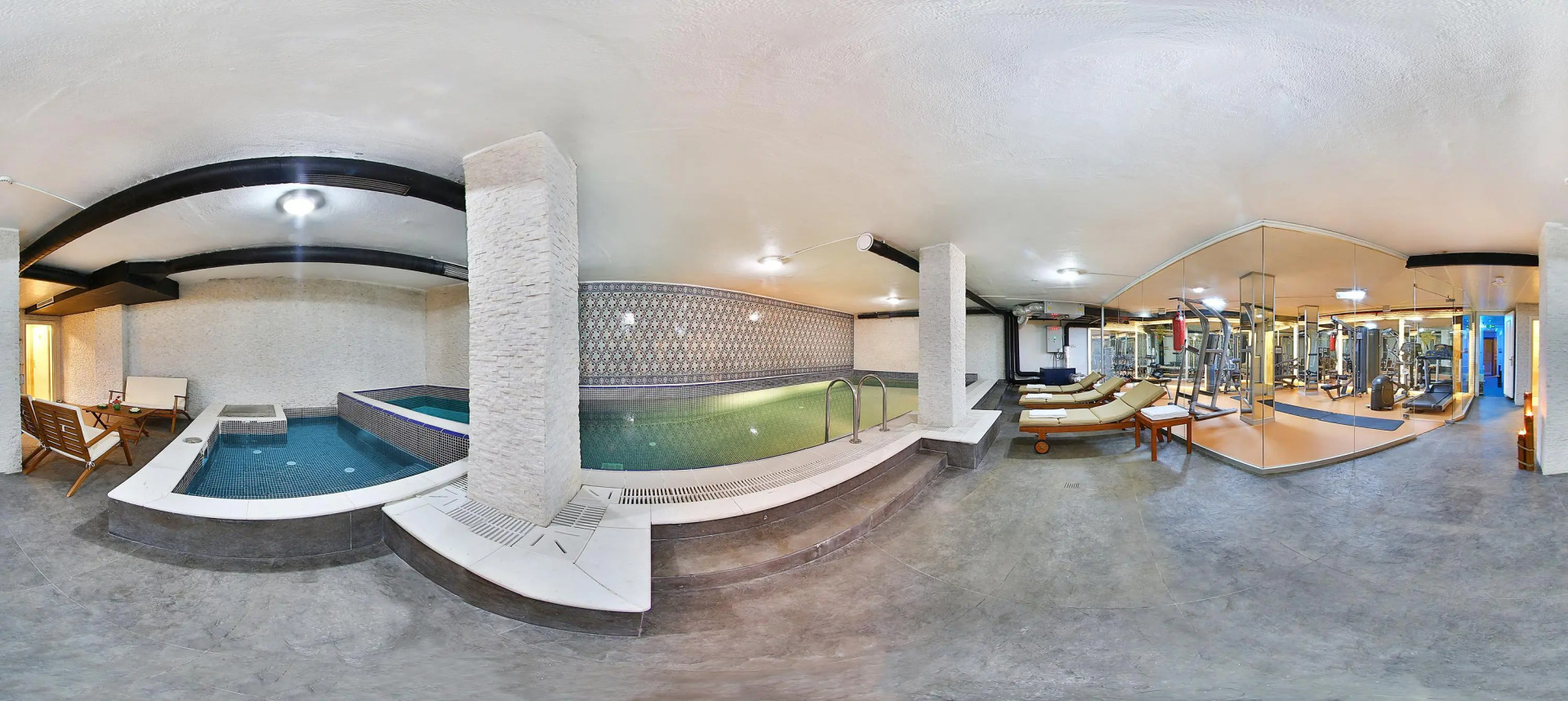 Photo - White Monarch Hotel