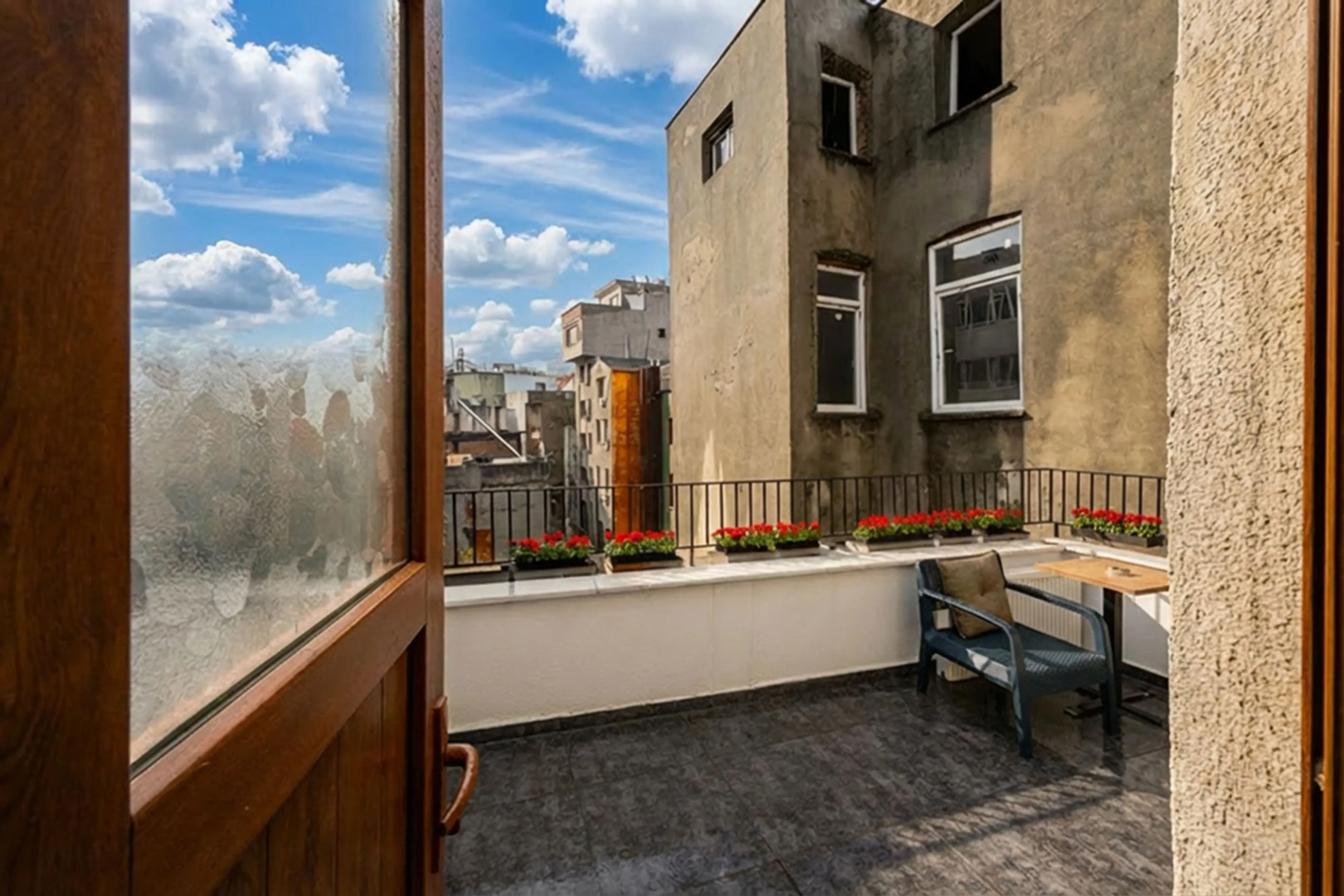 Photo - Rafinn Hotel