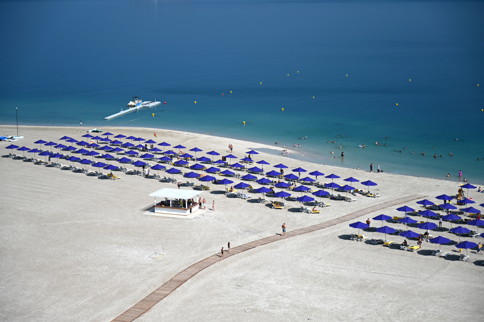 Photo - Centara Mirage Beach Resort Dubai