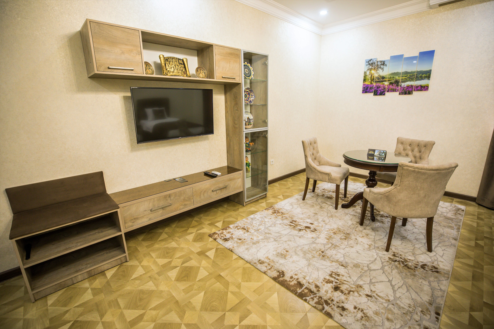 Photo - Leader Hotel