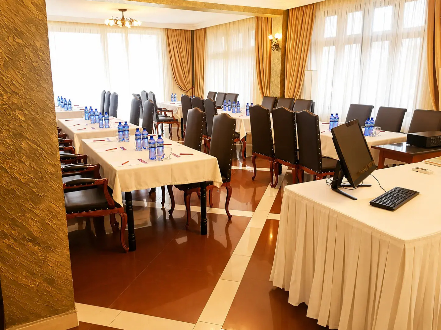 Photo - Hotel Sputnik Batumi Hotel