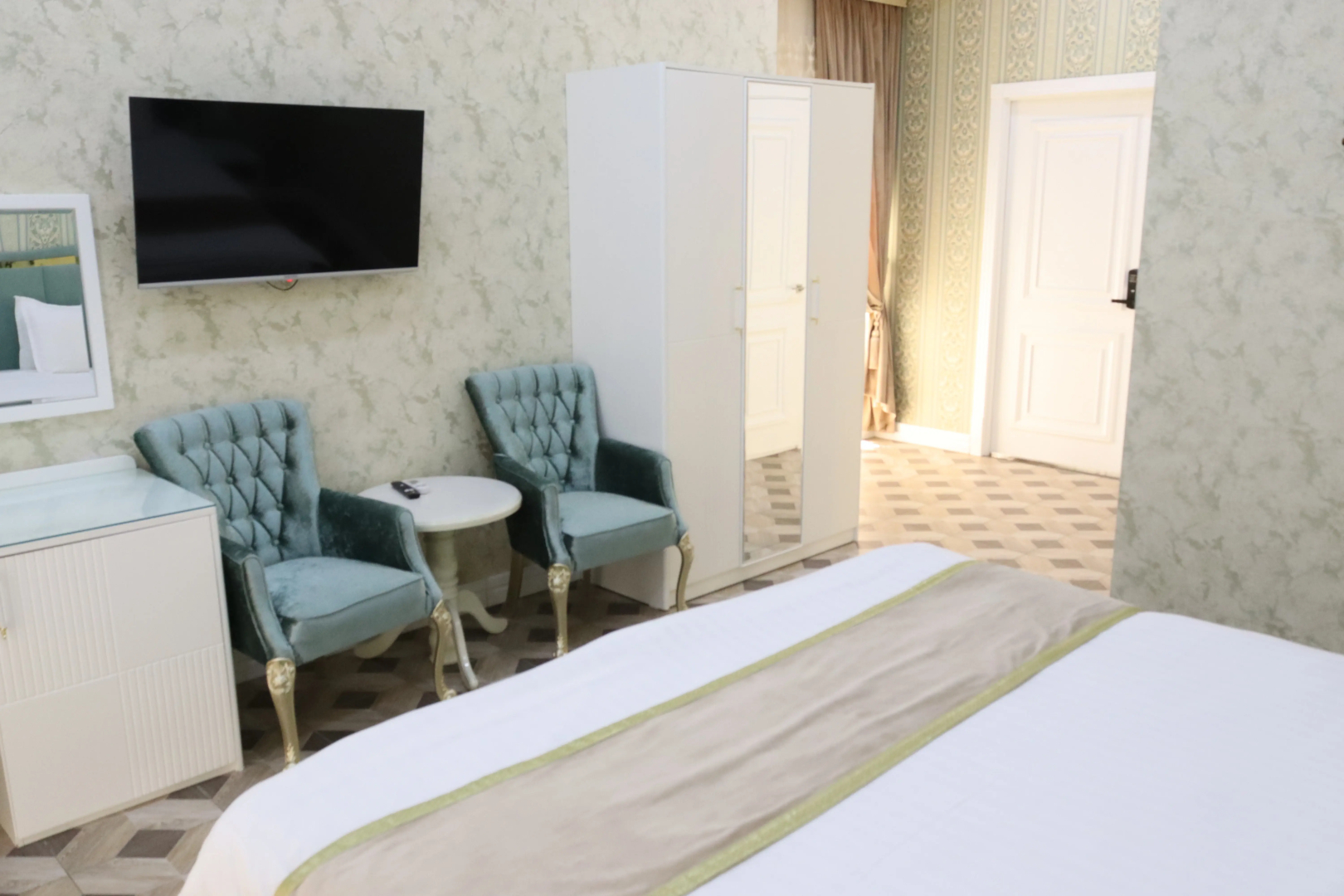 Foto - AYNIY Hotel