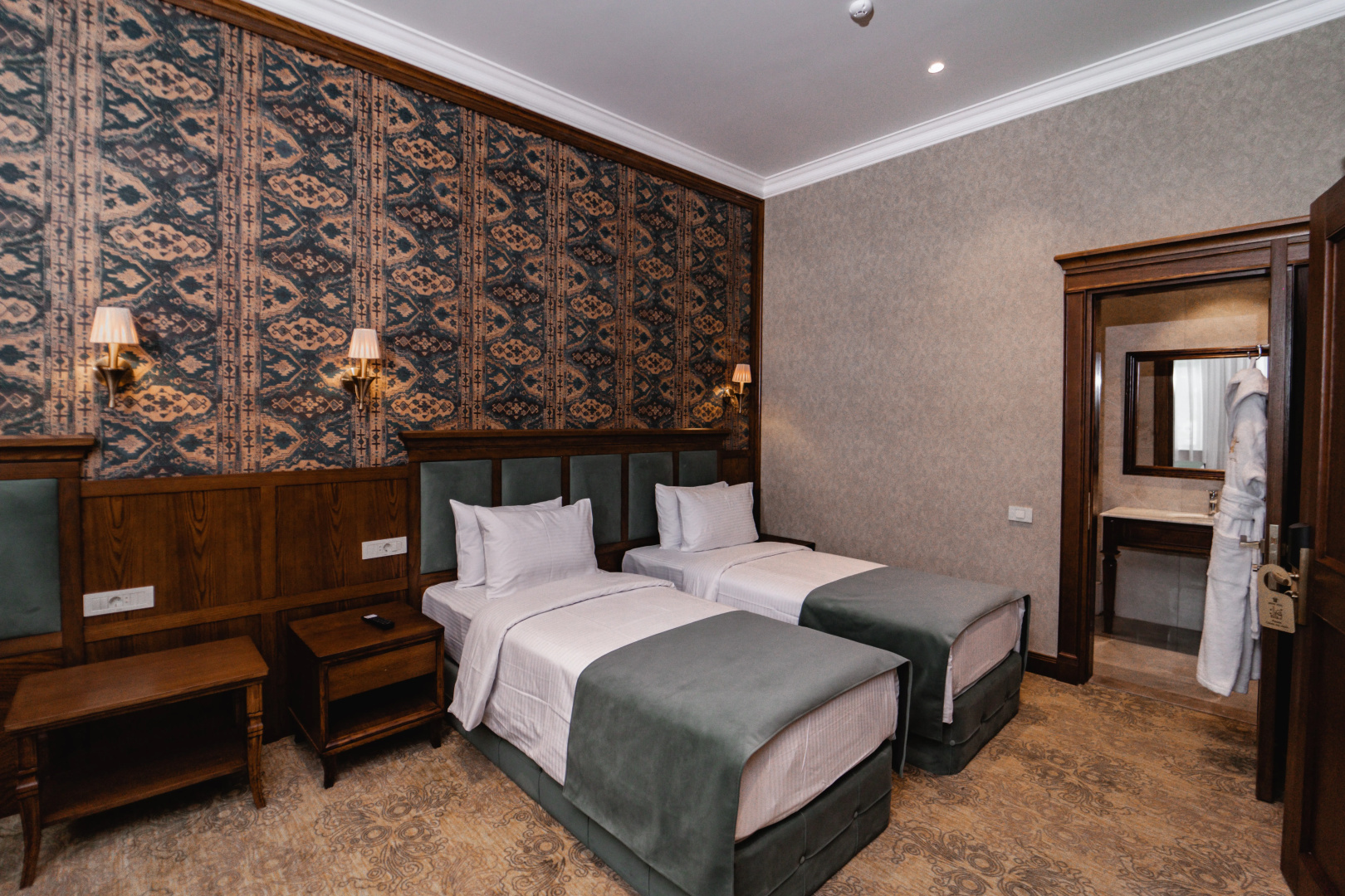 Photo - Midway Baku Hotel