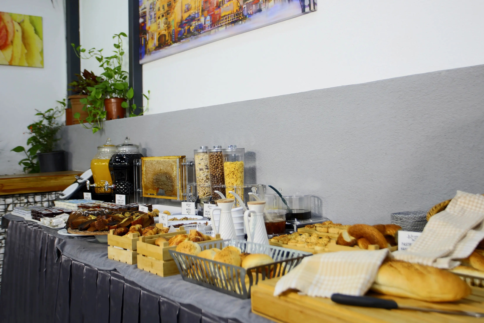 Photo - Almina Inn Hotel