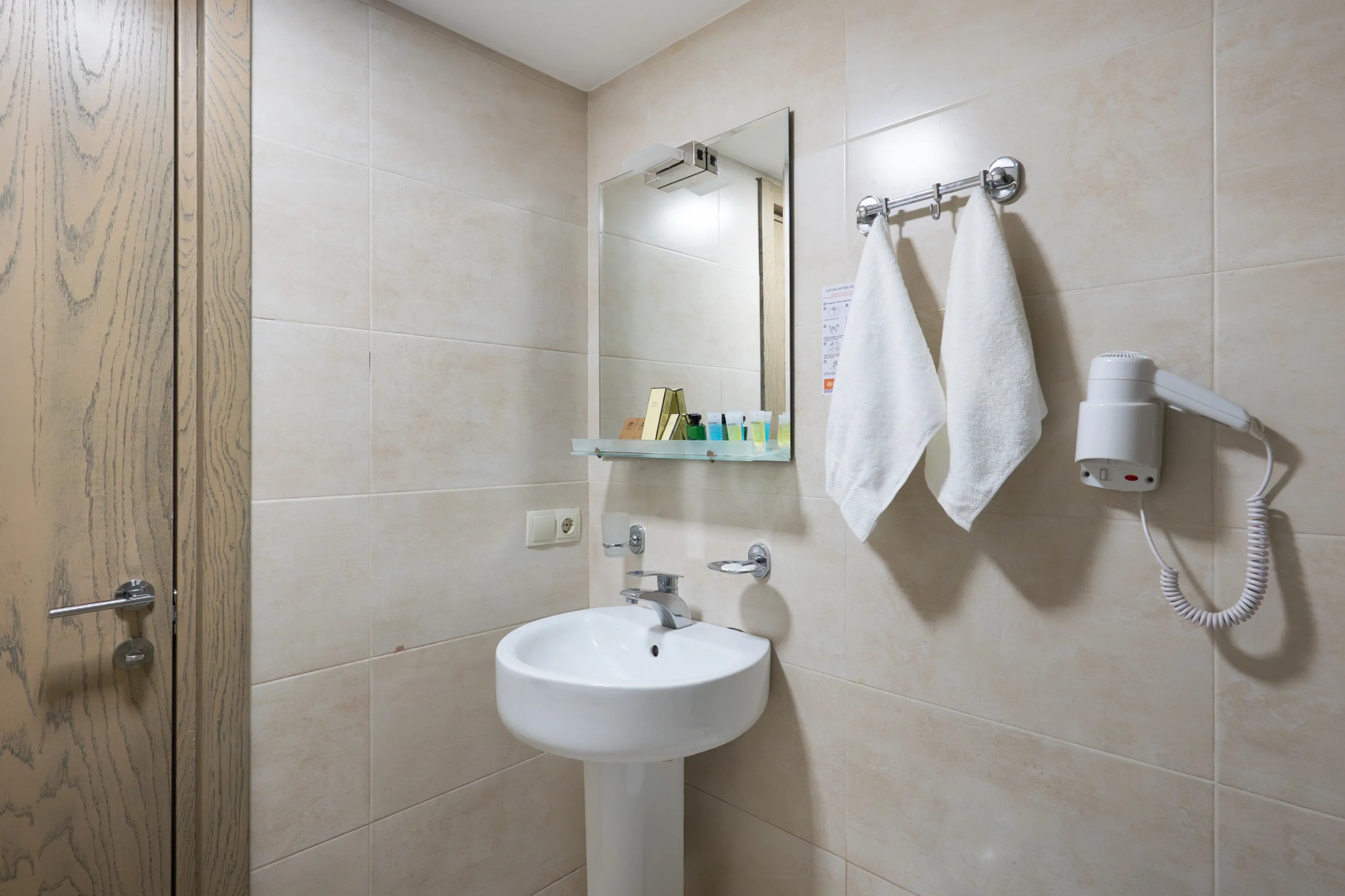 Foto - Hotel Somi Inn