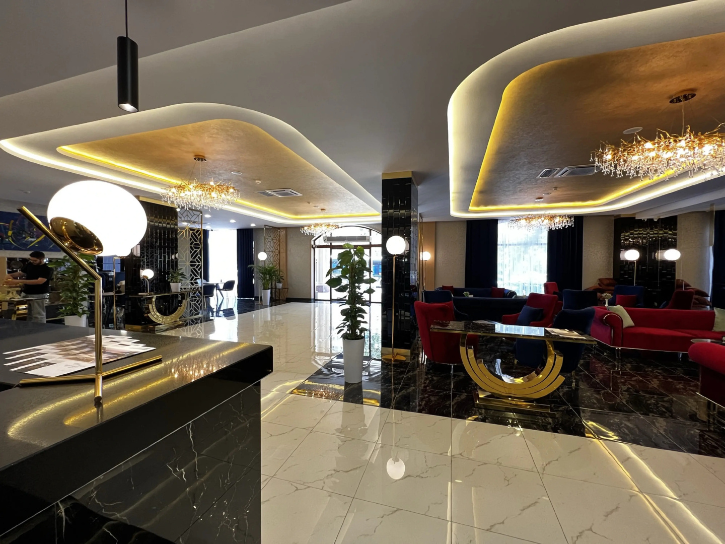 Photo - King Plaza Hotel