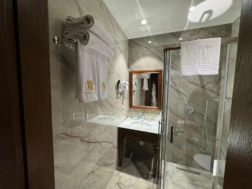 Photo - Midway Baku Hotel