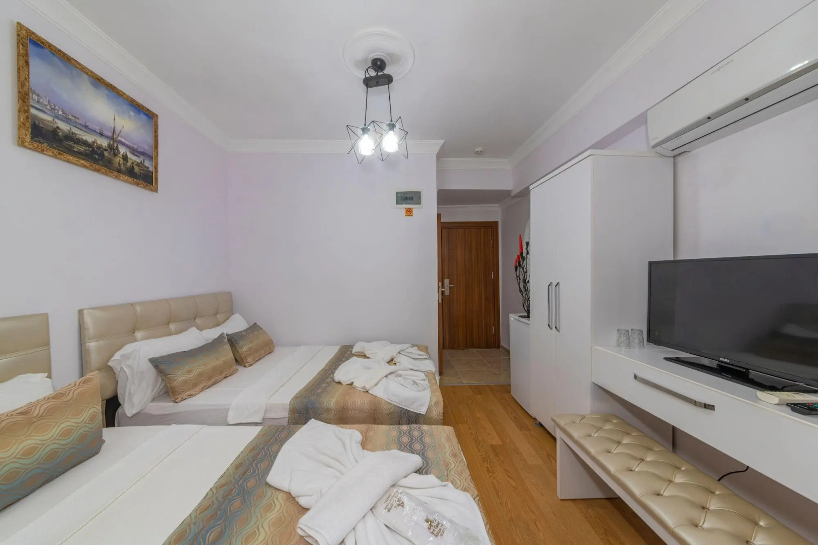 Photo - Rosalie Palace Hotel