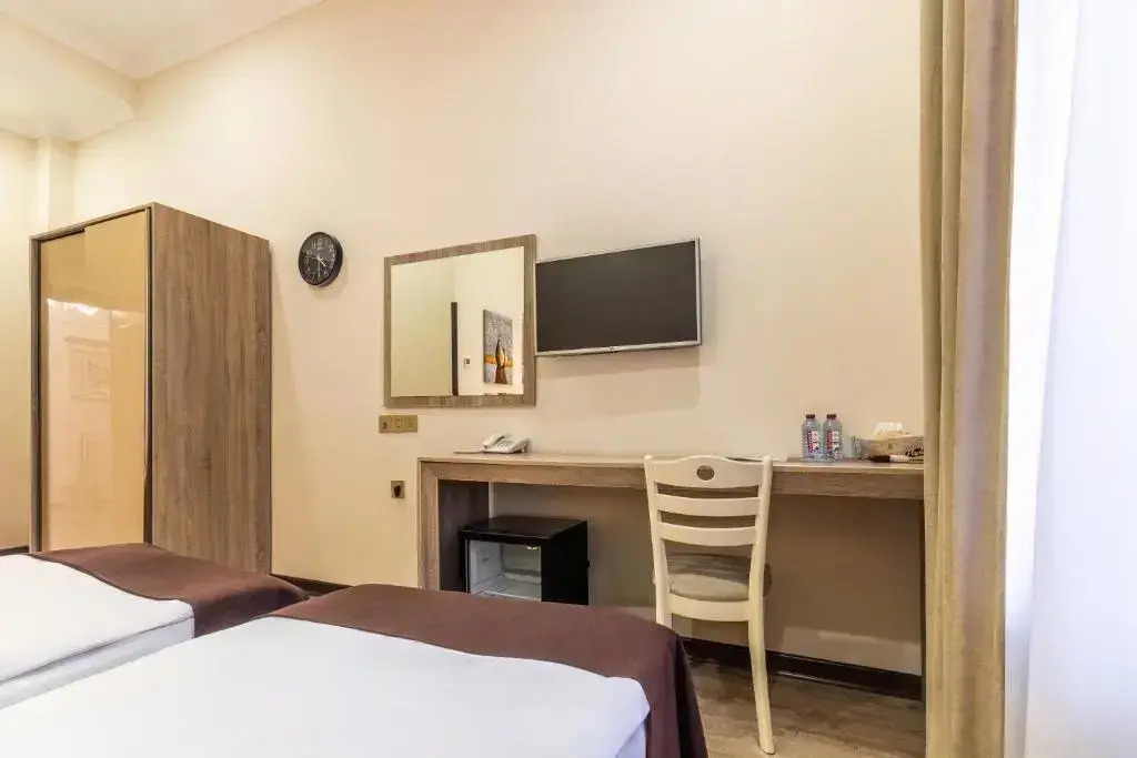 Photo - Deluxe Hotel