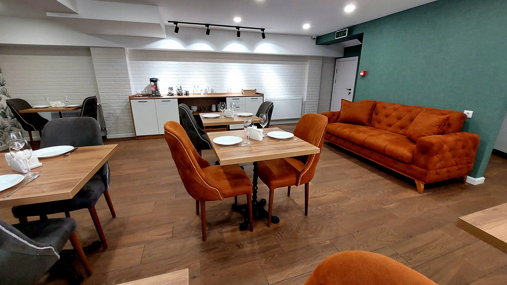 Photo - Falcon Boutique Hotel