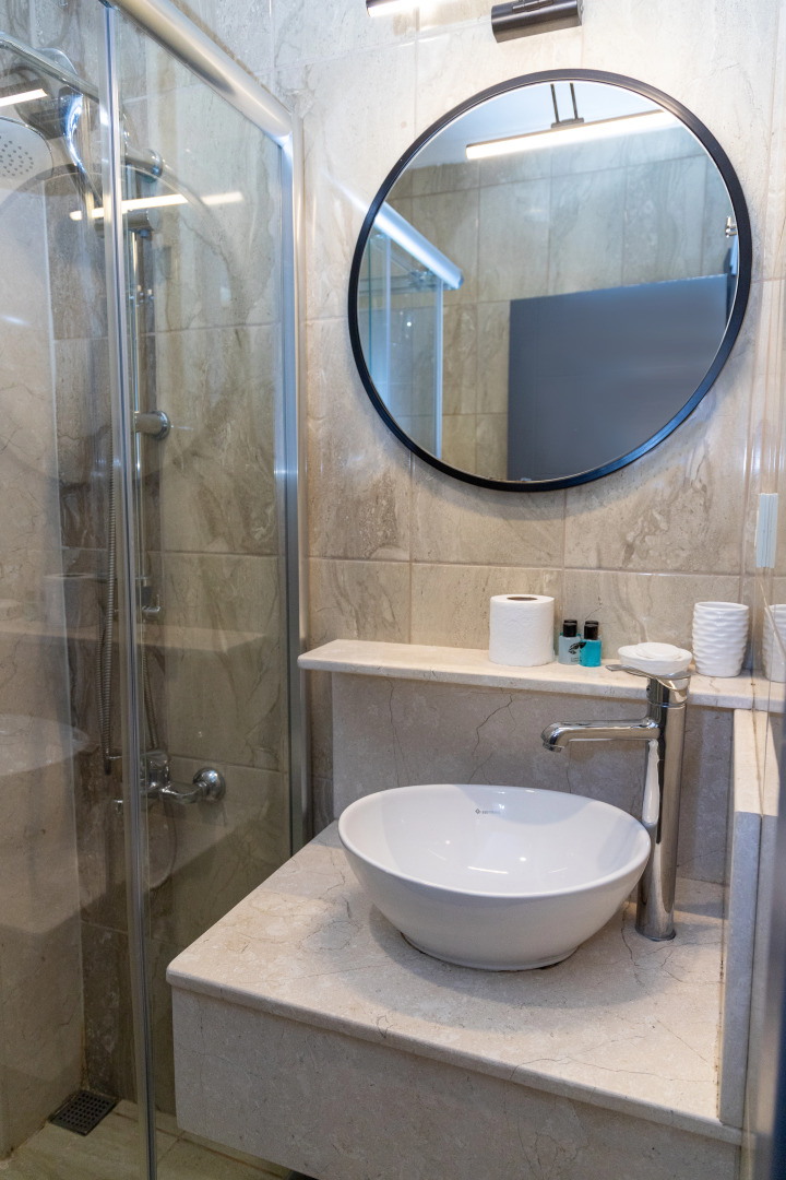 Photo - Galley Hotel